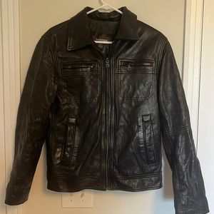 Leather Denier Jacket in black colour, was only wore 3-4 times. Great for casual